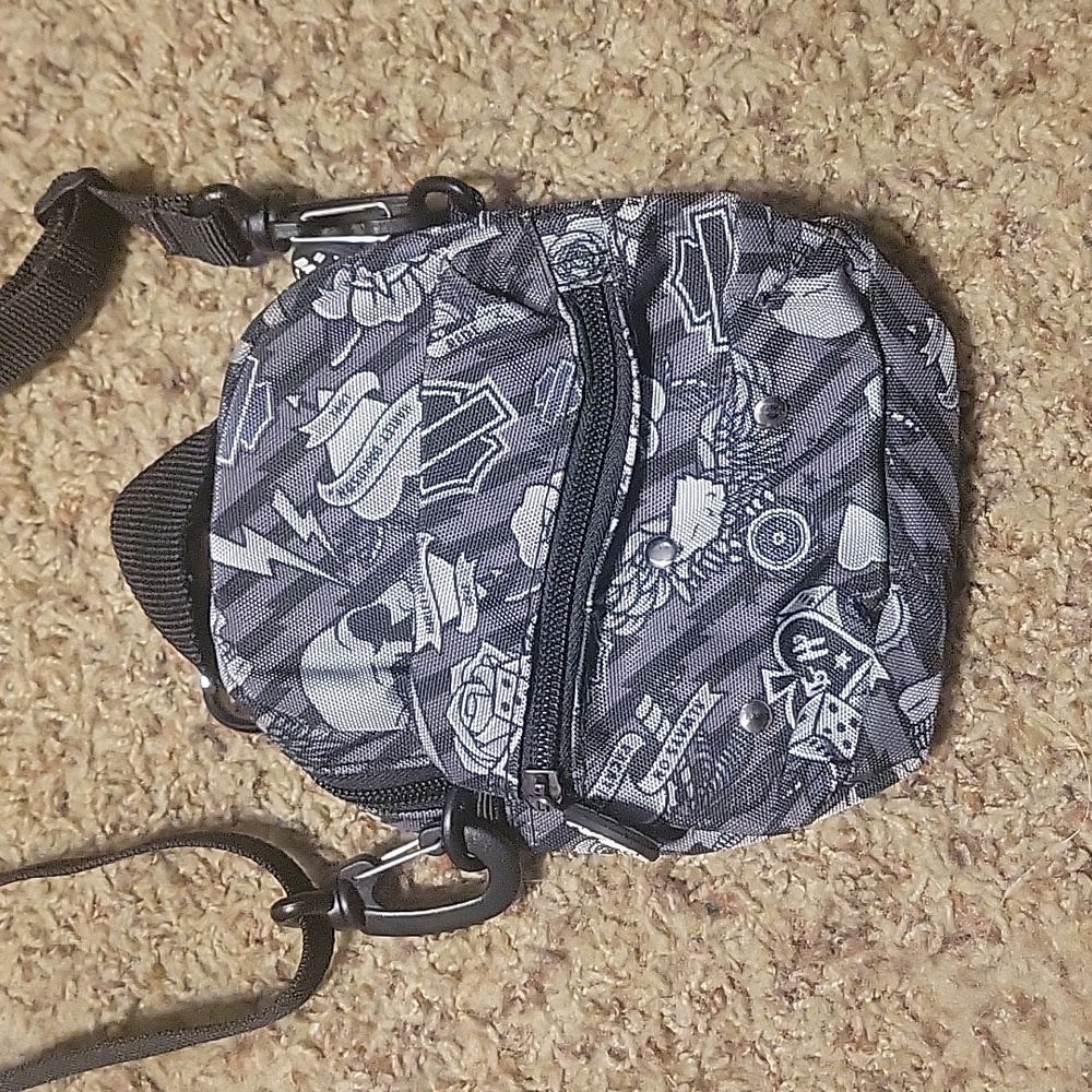 Crossbody belt bag